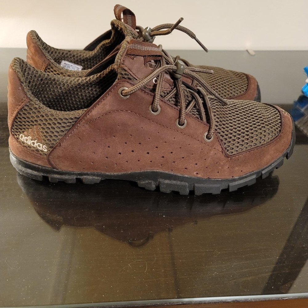 Adidas Desman